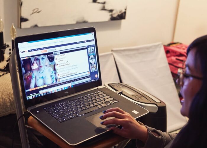 Tips for creating tips on CAM4

 Video Tutorial Cam4