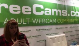 AVN MFC: Chaturbate, AEE, Amtur Porno

