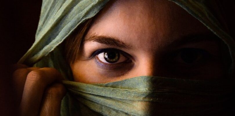 Behind the Lens: A Comprehensive Guide to Cam Model Customer Service on Bongacams